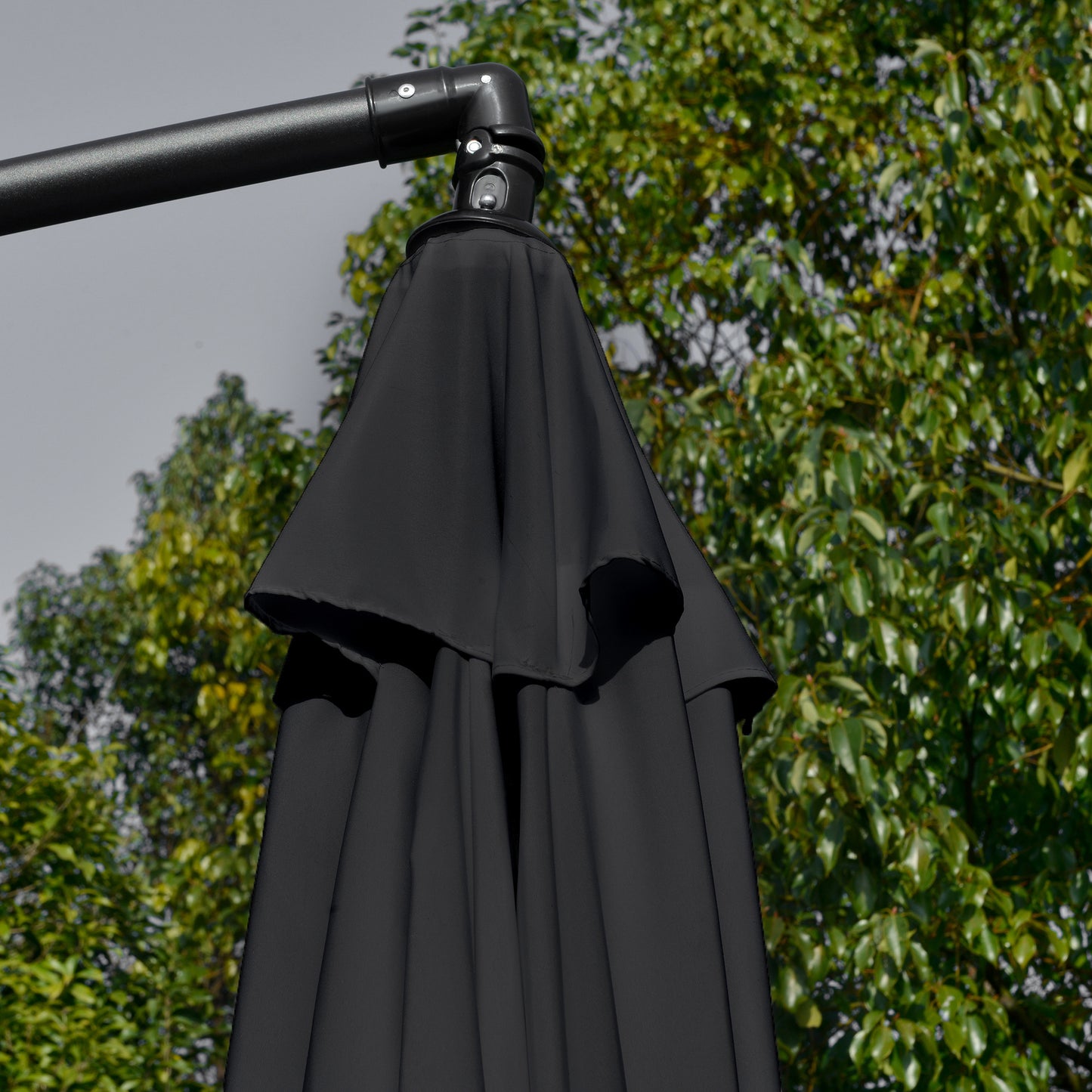 2.7m Garden Banana Parasol Cantilever Umbrella with Crank Handle