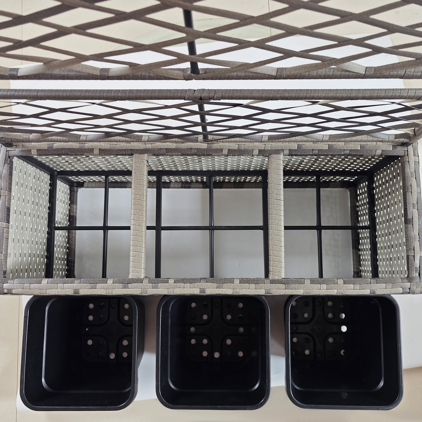33L Garden PE Rattan Planter with Trellis