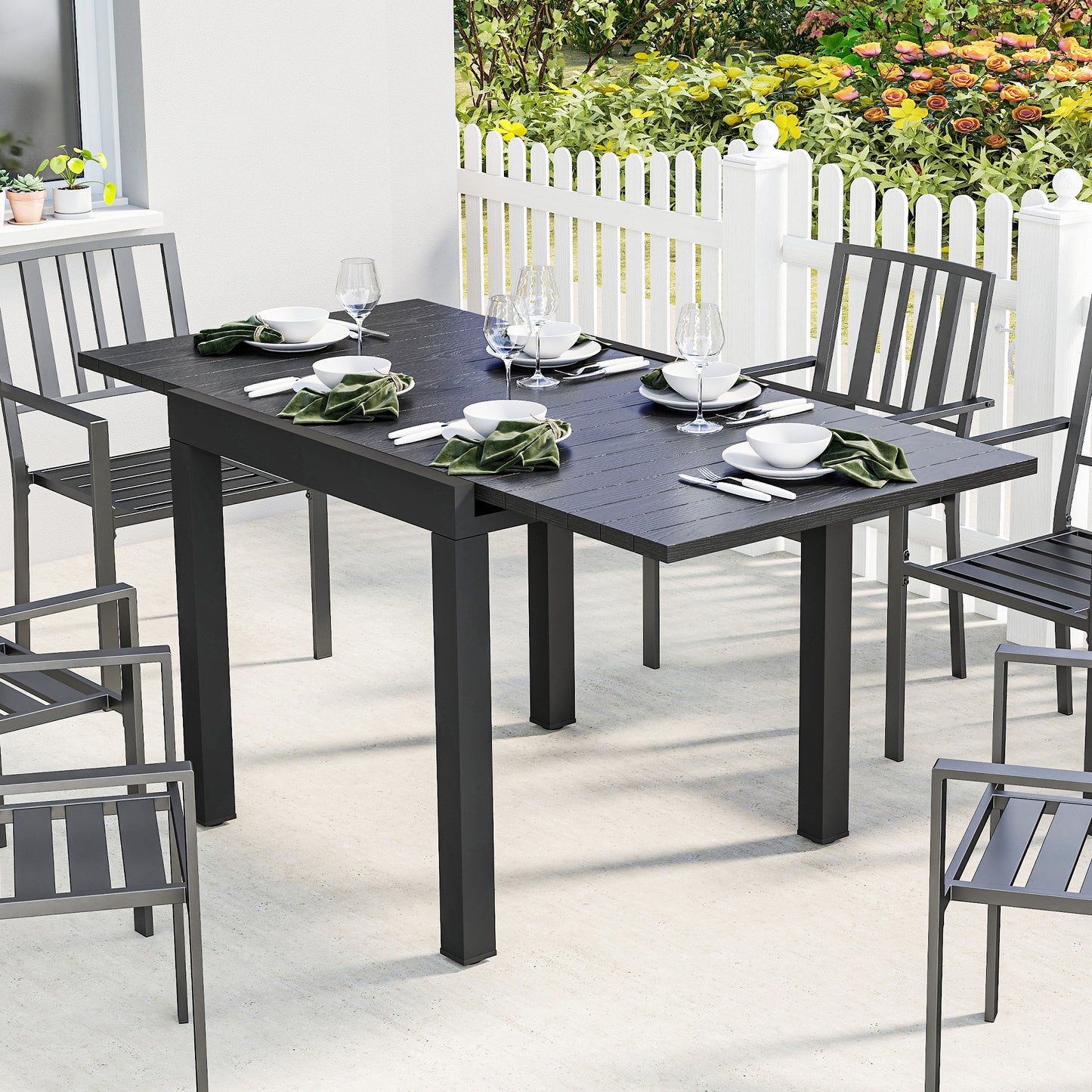 Extending Garden Table for 4-6