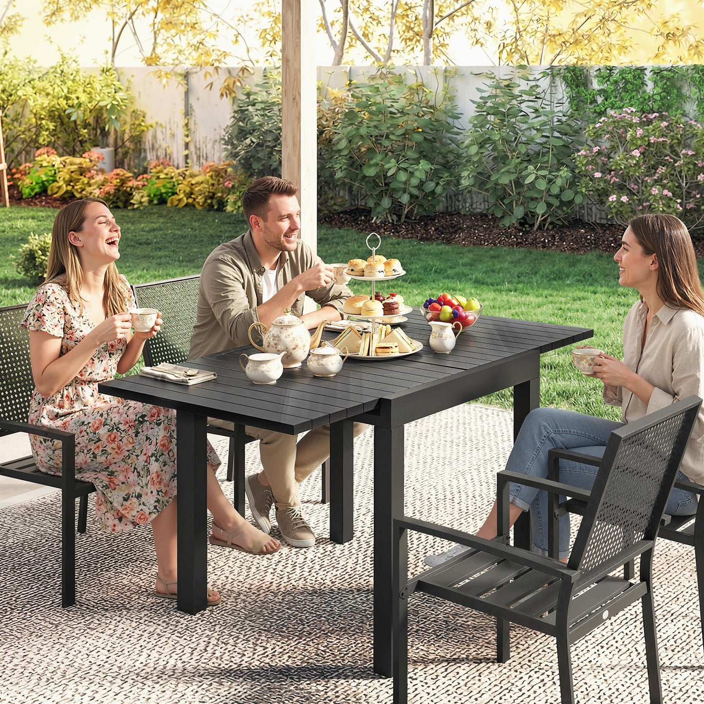 Extending Garden Table for 4-6