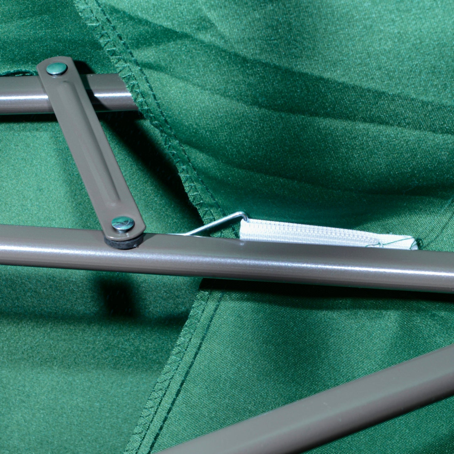 2.7m Banana Parasol Cantilever Umbrella with Crank Handle