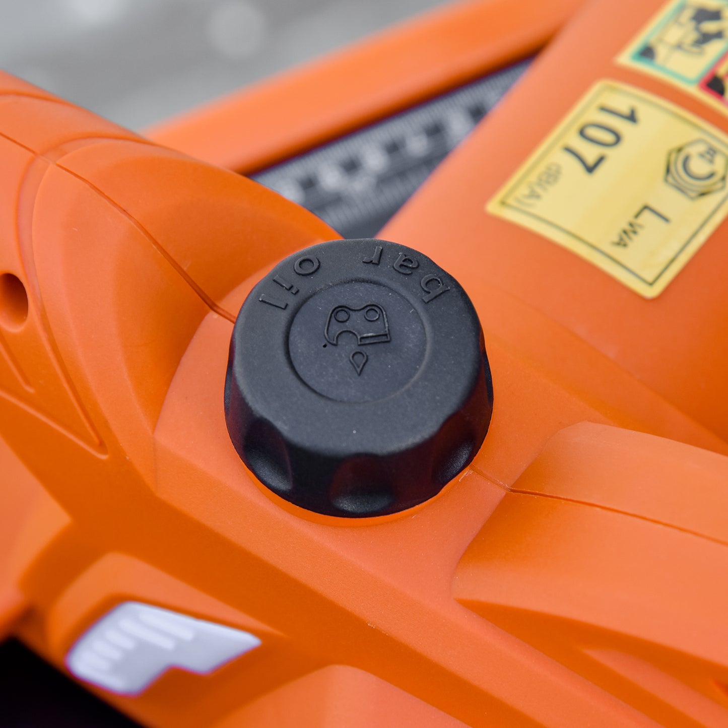 2000W Powerful Electric Chainsaw