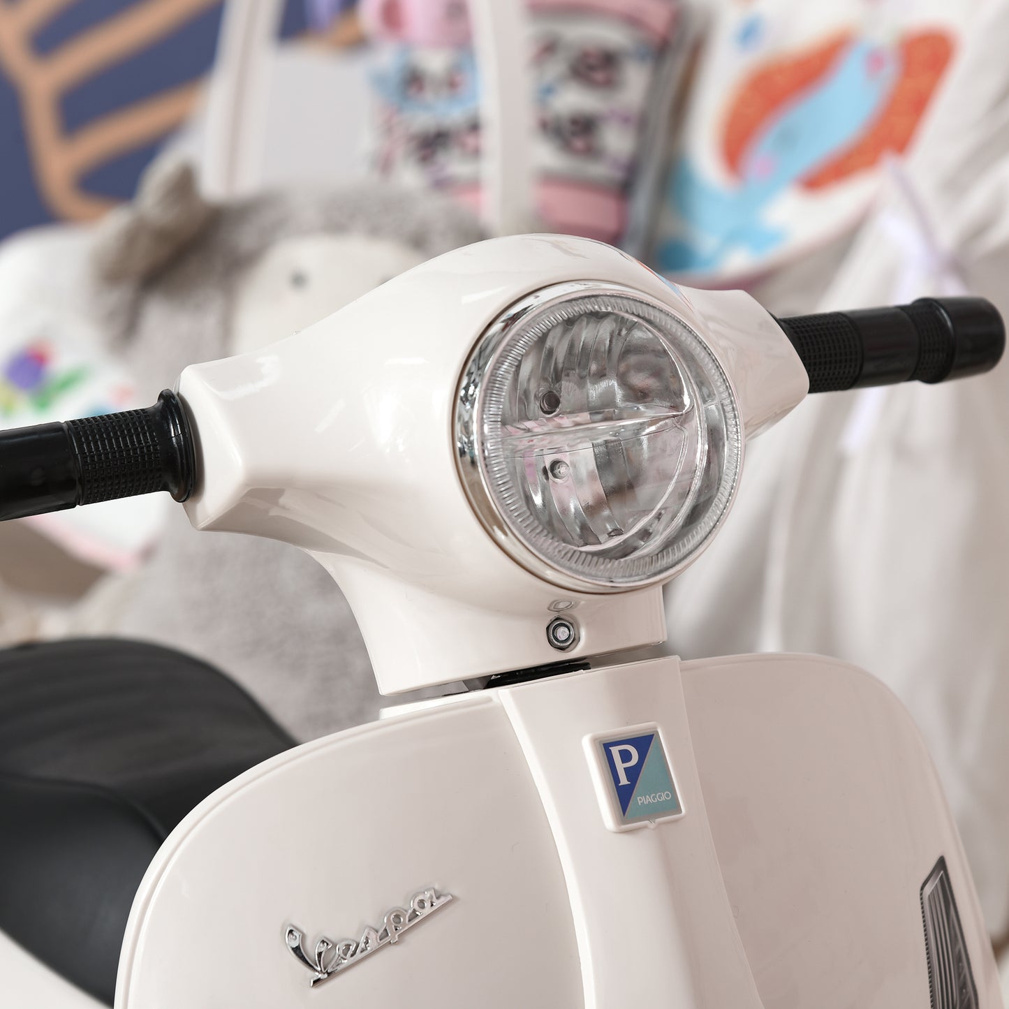 Vespa Licensed 6V Kids Electric Motorbike Ride On Motorcycle