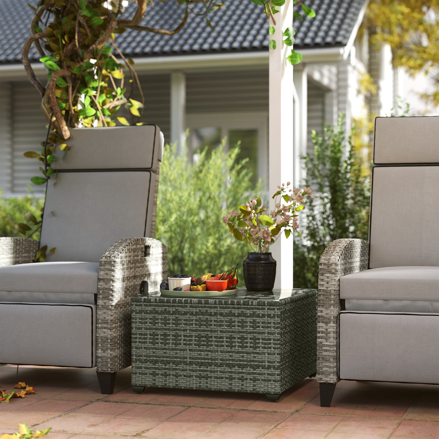 62 x 62cm Glass-Top Rattan Side Table