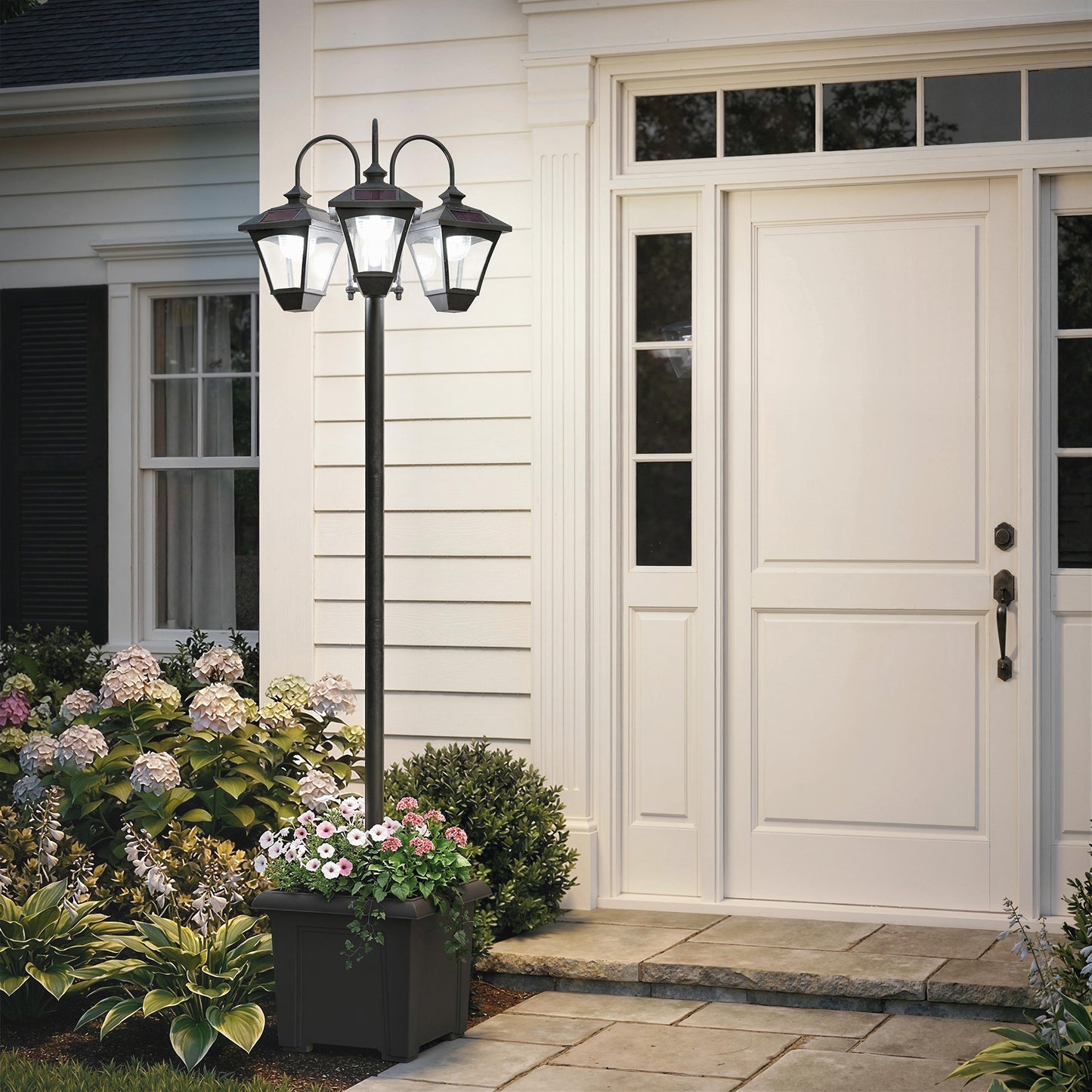 Solar Lamp Post with Dusk-to-Dawn Sensor Street Light