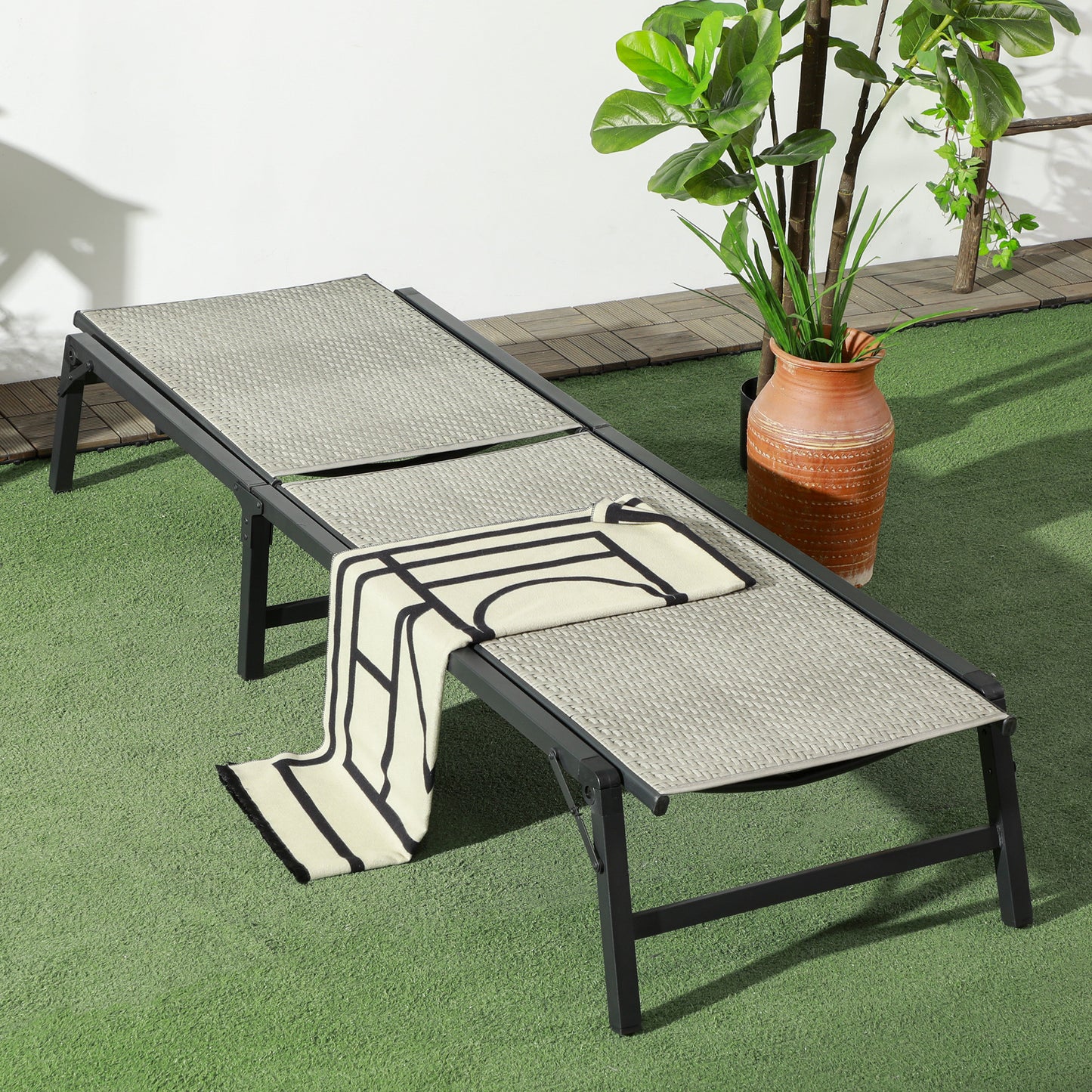 Foldable Rattan Sun Lounger with 5-Level Adjust Backrest