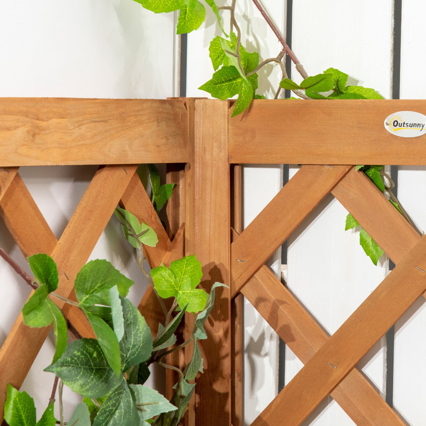 Wooden Planter with Corner Trellis