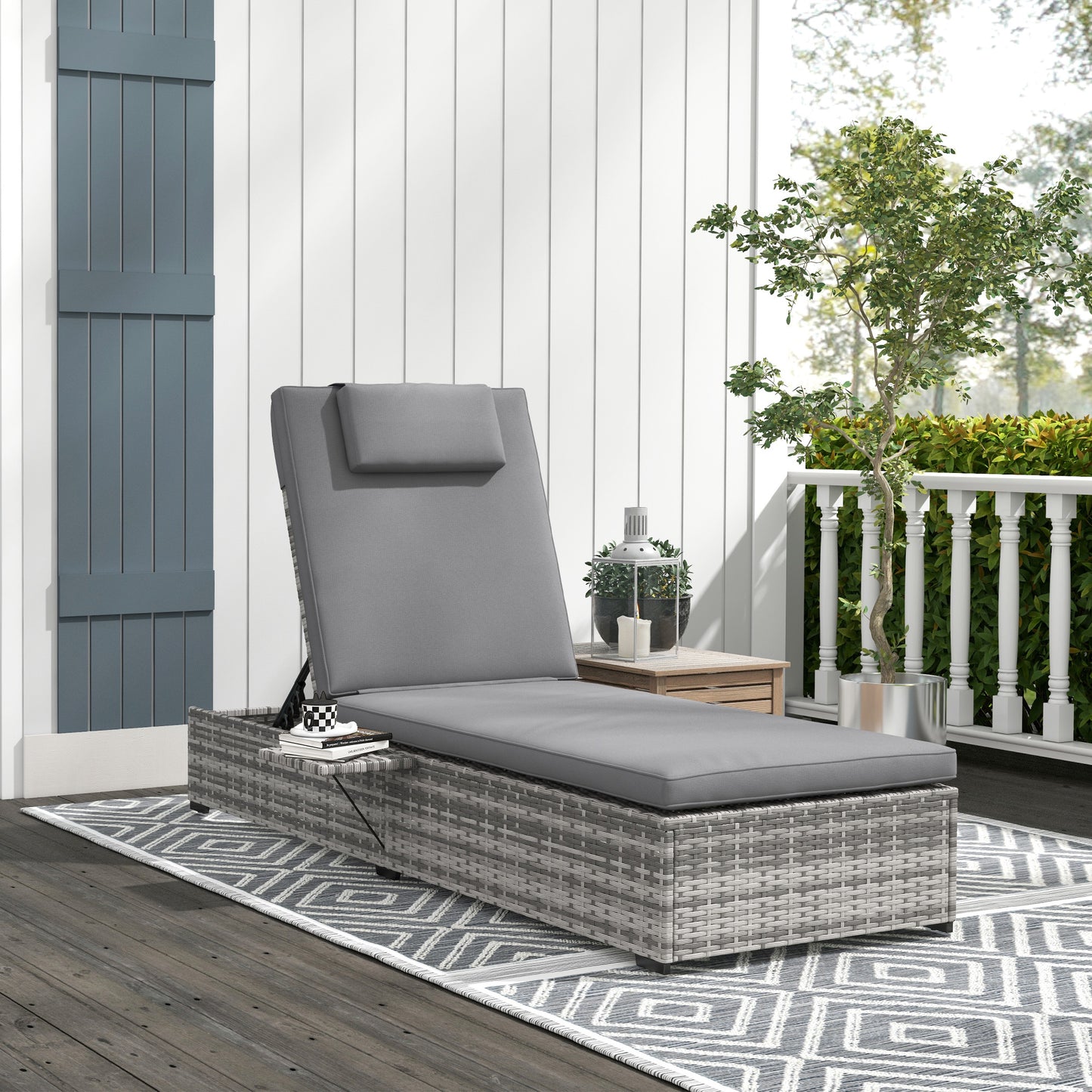 Outdoor Patio PE Rattan Lounger with Cushion