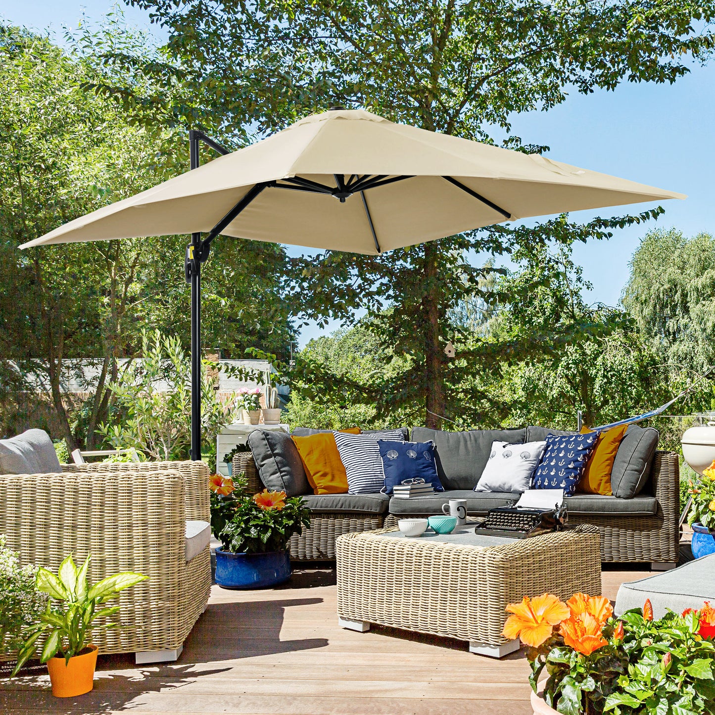 2.5 x 2.5m Patio Offset Parasol Umbrella Cantilever Hanging