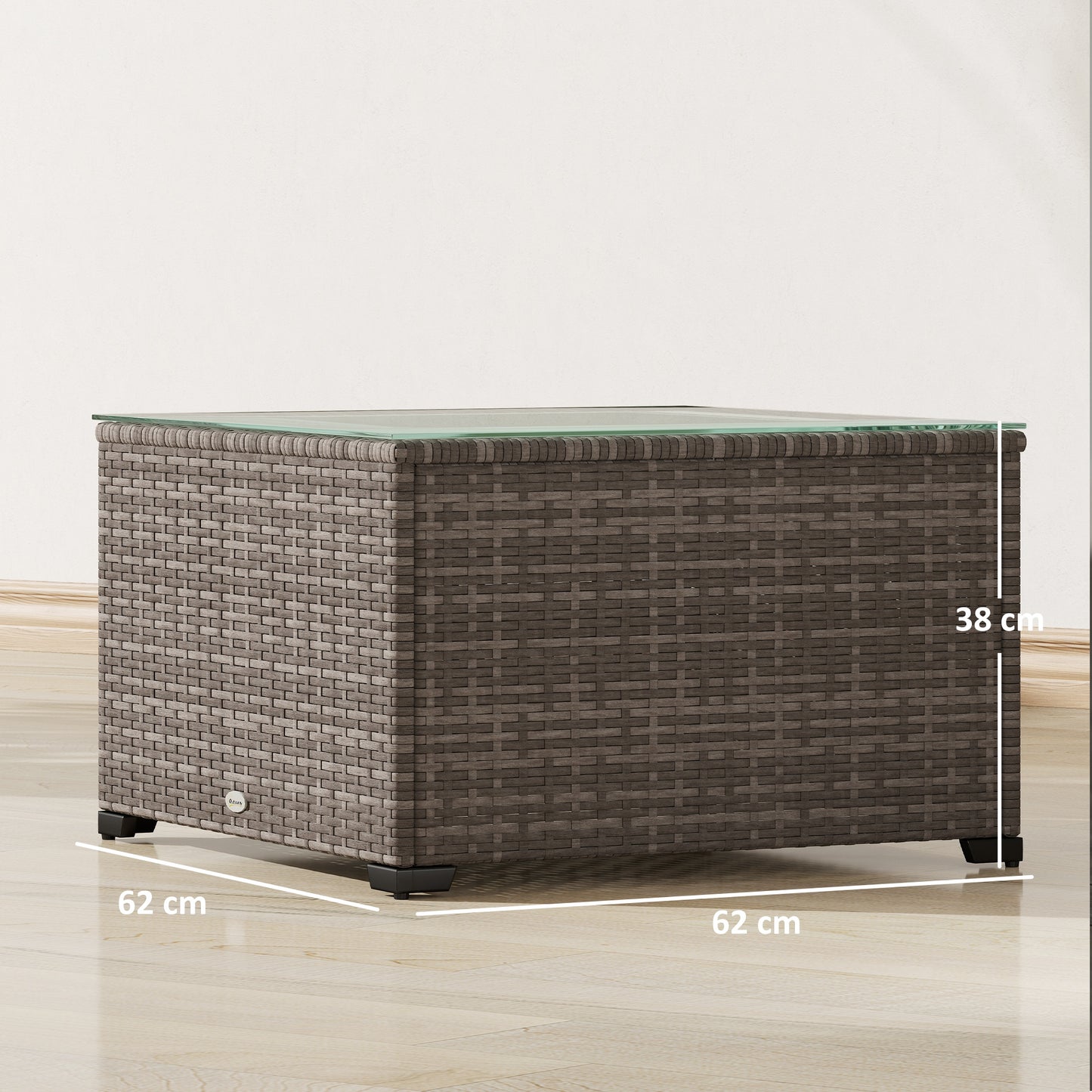 62 x 62cm Glass-Top Rattan Side Table