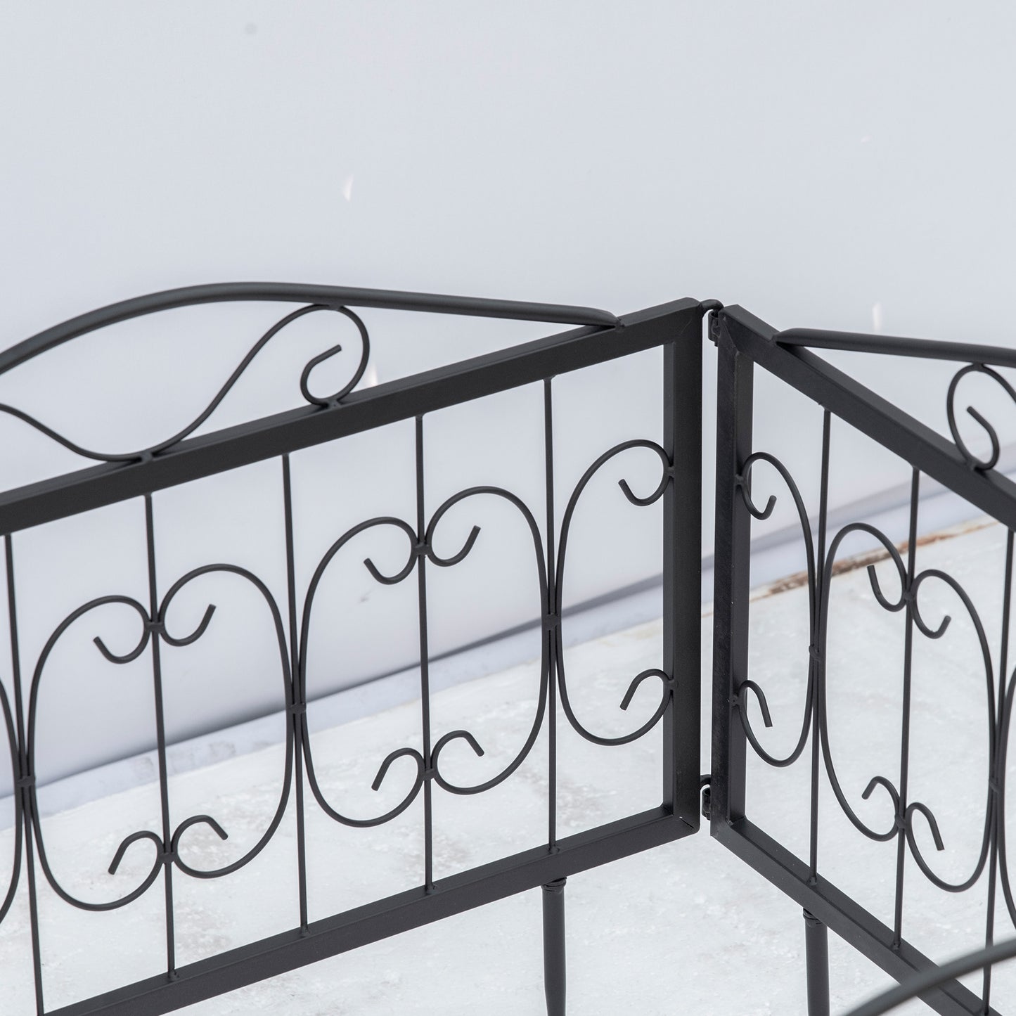 Decorative Garden Fencing, 4PCs Outdoor Picket Fence Panels (1)
