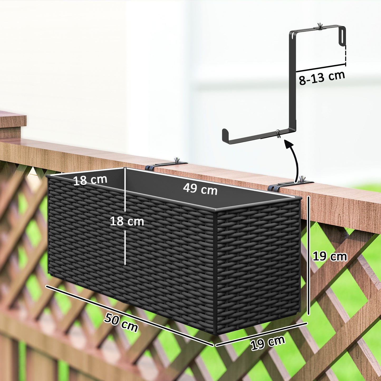 Set of Two Rattan-Effect Planters (2)
