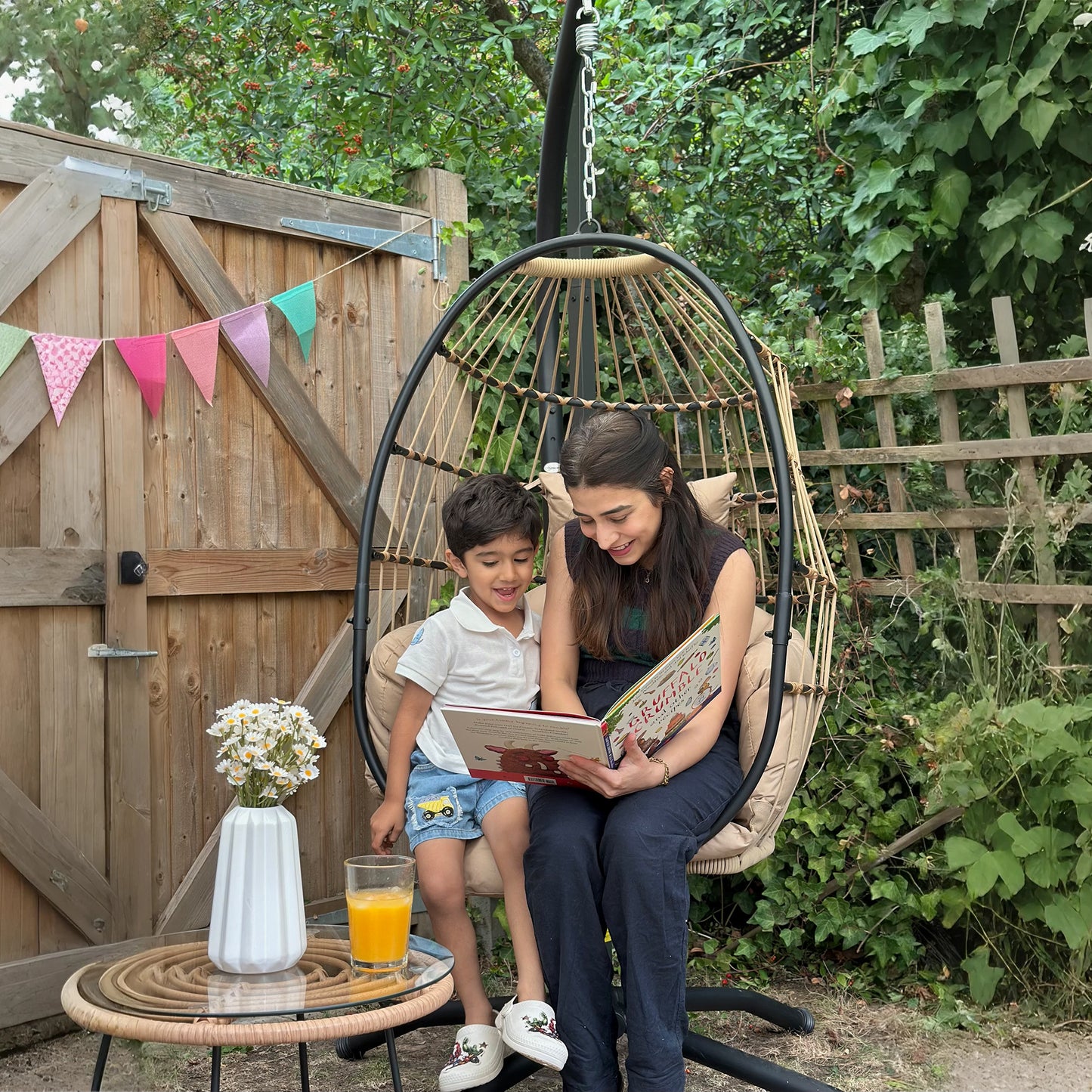 Hanging Egg Chair Outdoor Indoor Garden Swing Chair