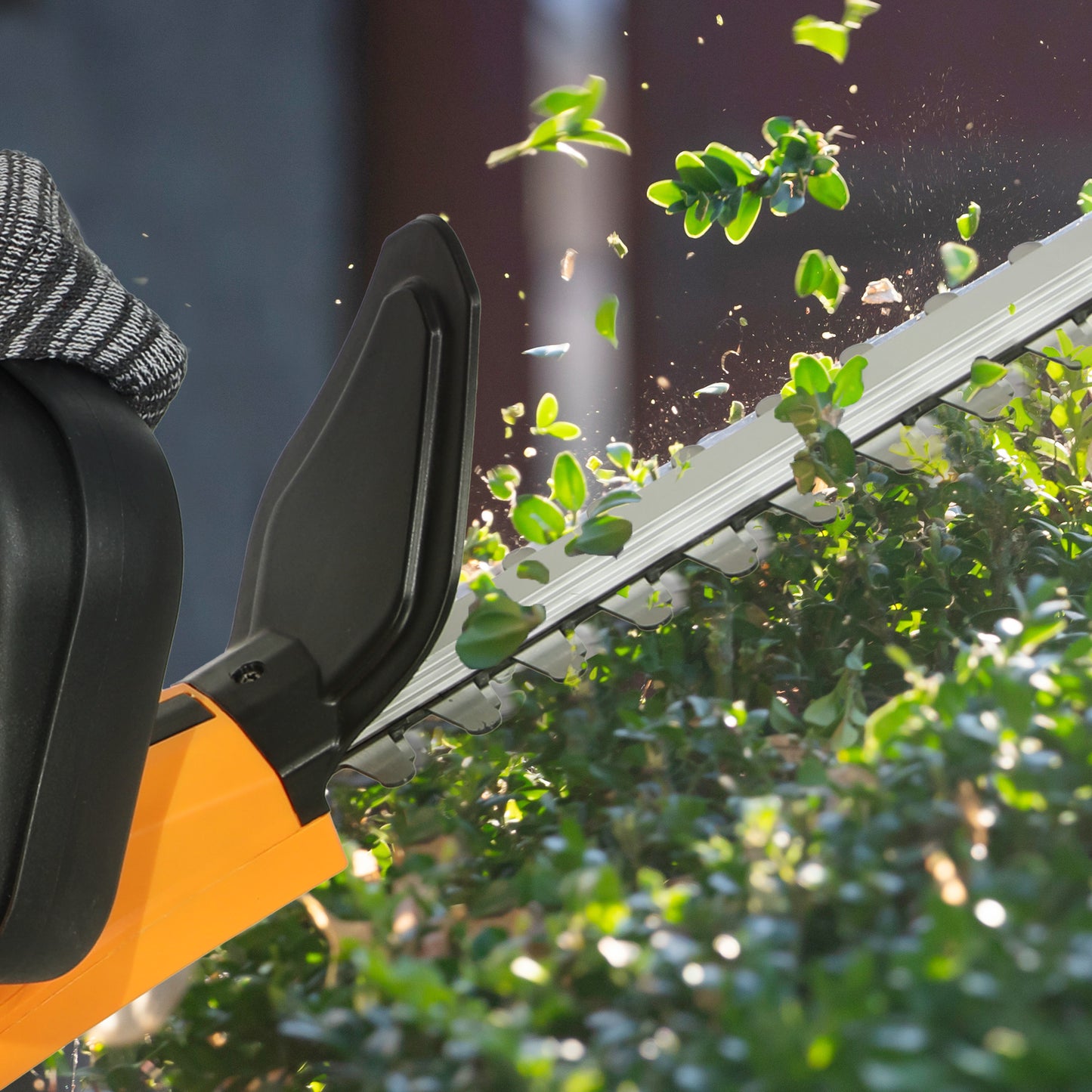20" Cordless Hedge Trimmer