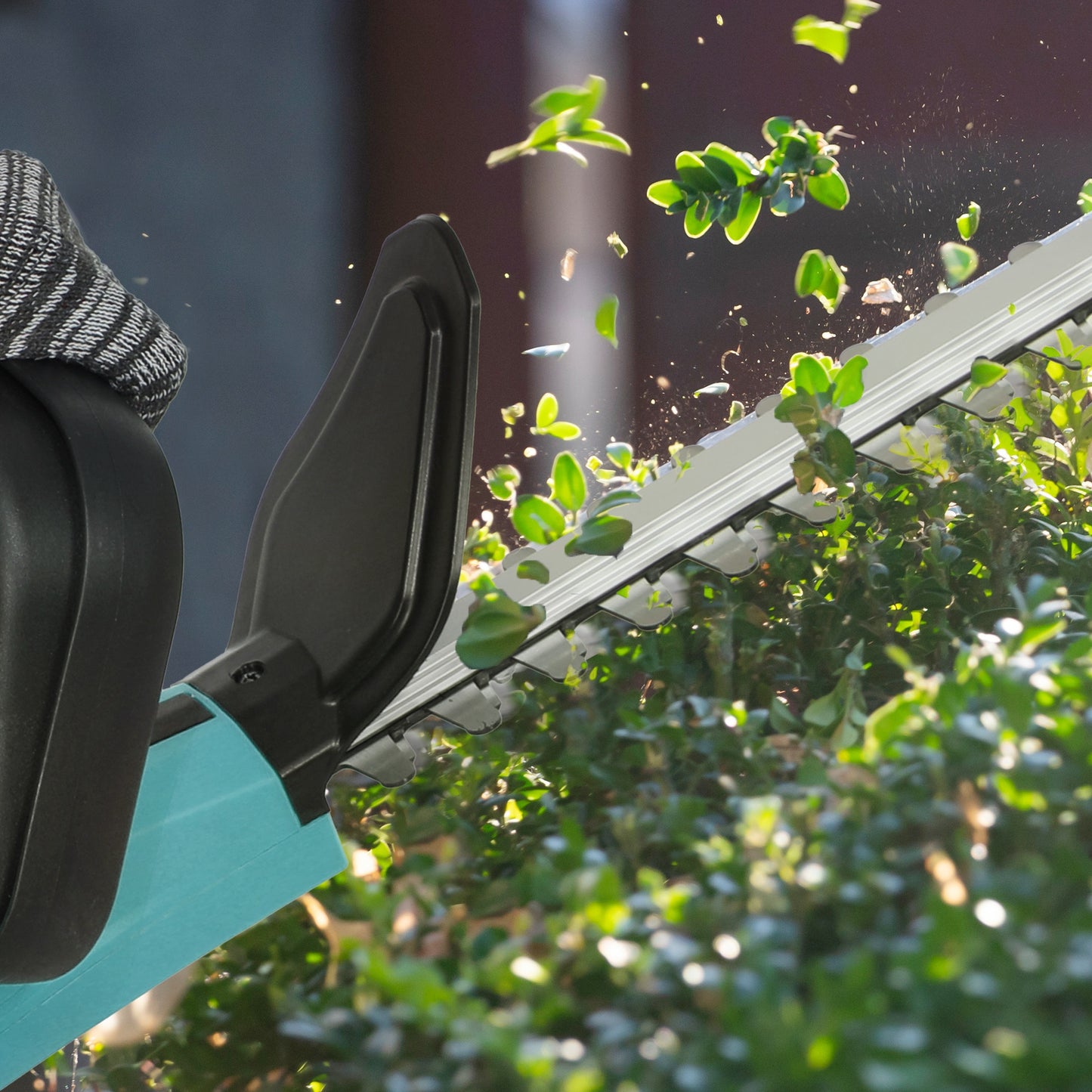 20" Cordless Hedge Trimmer