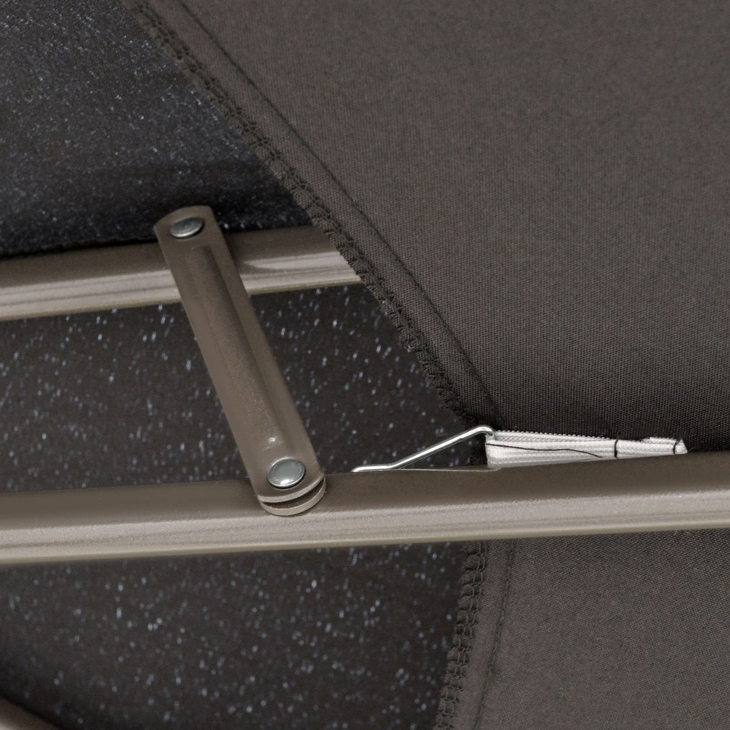 2.7m Banana Parasol Cantilever Umbrella with Crank Handle