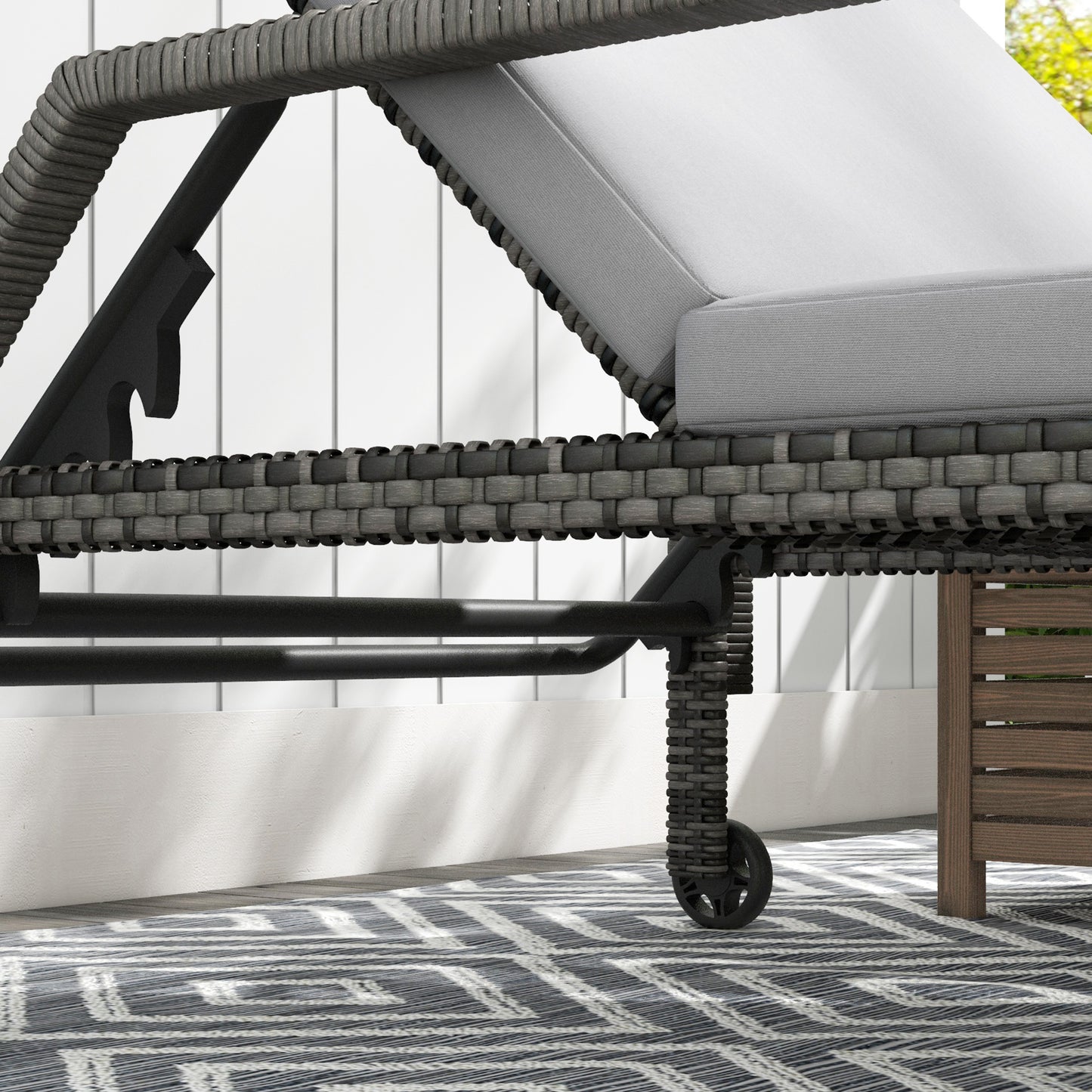 Outdoor Sun Lounger, Rattan Wicker Chaise Recliner