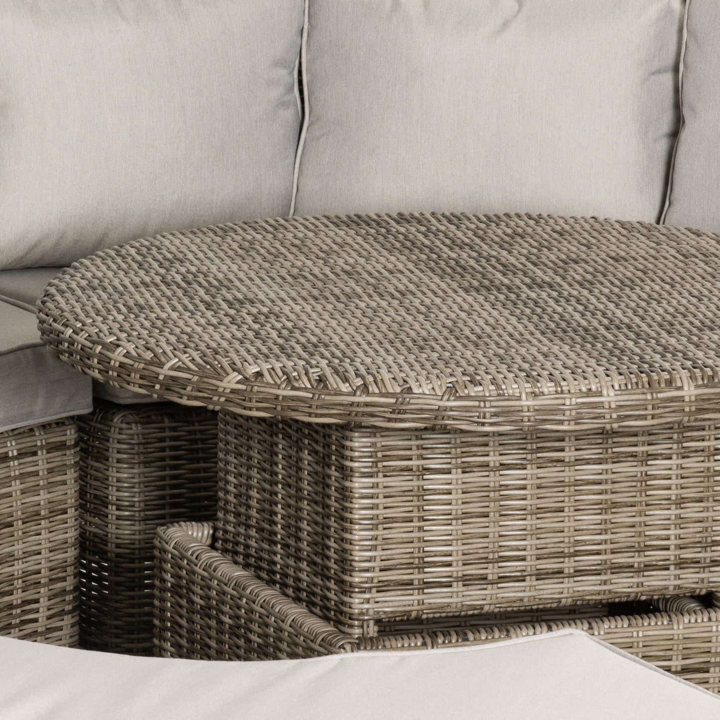 5 Pieces Outdoor PE Rattan Round Garden Daybed with Cushions