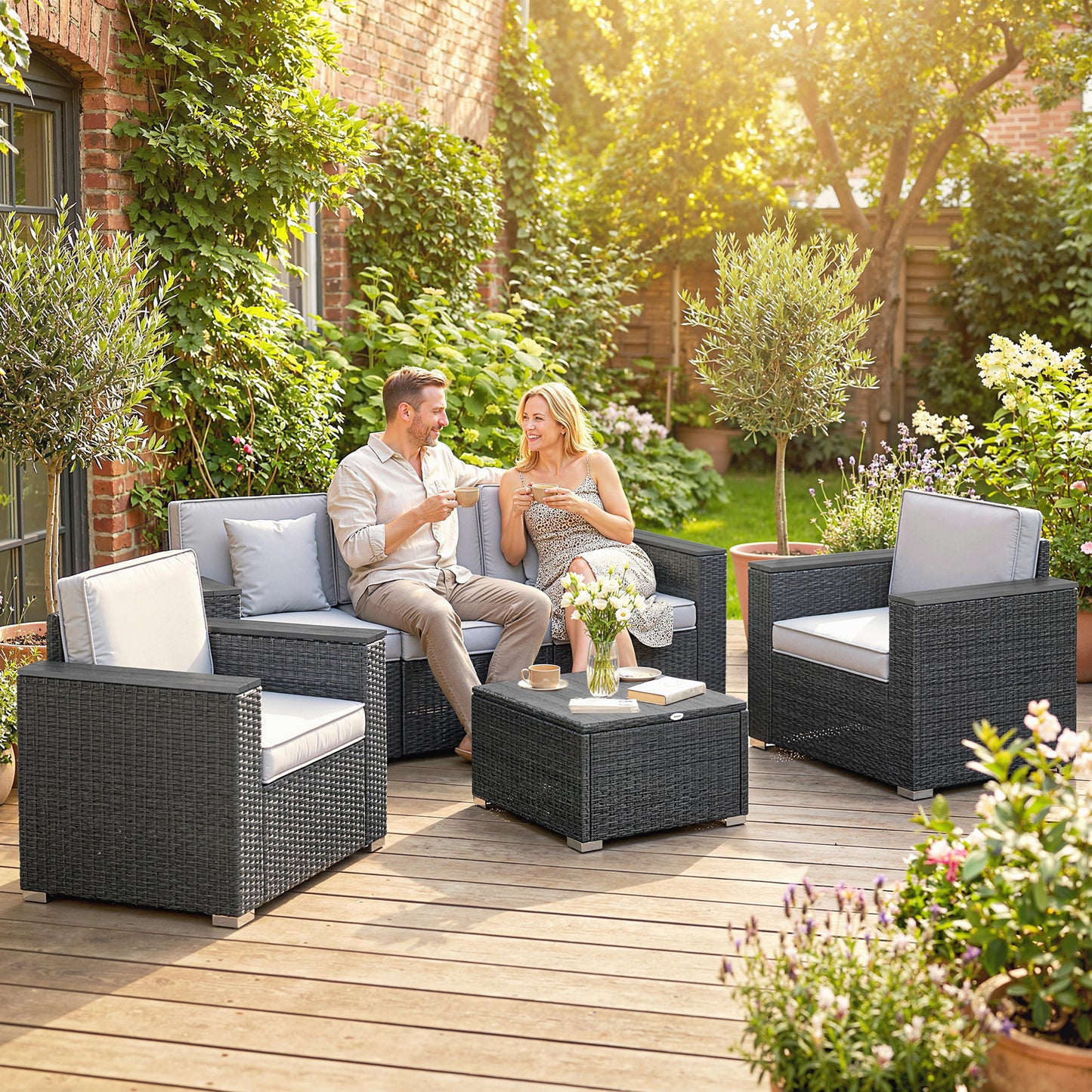 5 Seater Rattan Garden Furniture Set with Wide Armrests, Cushions
