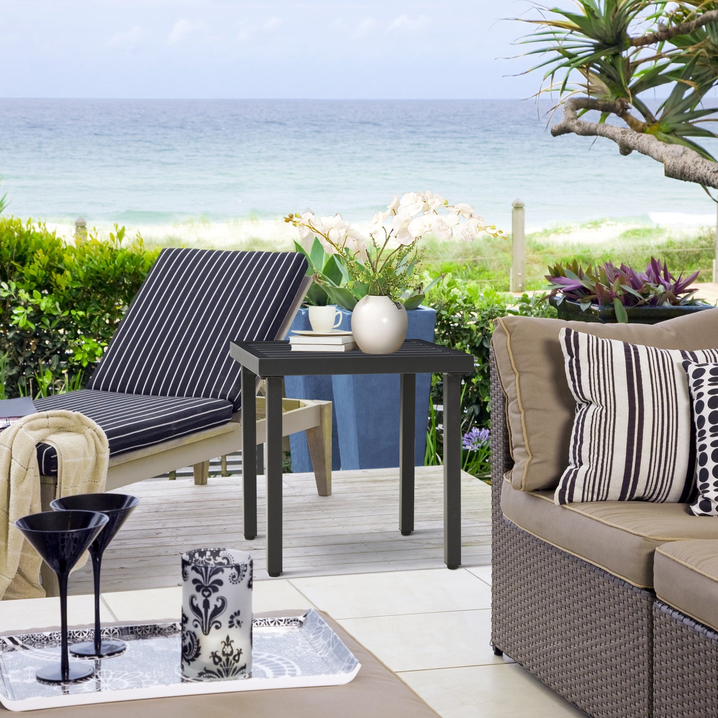 Garden Side Table End Table Patio Coffee Table with Umbrella Hole