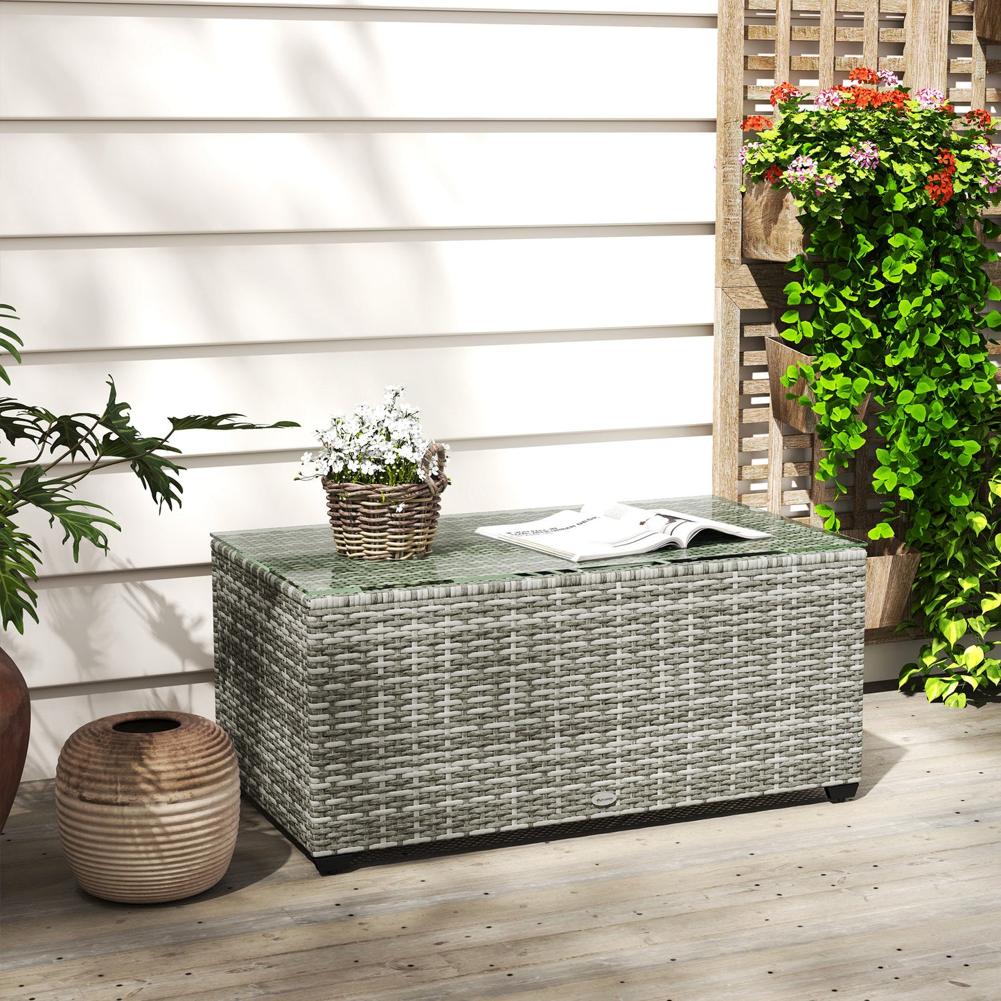 90 x 50cm Glass-Top Rattan Side Table