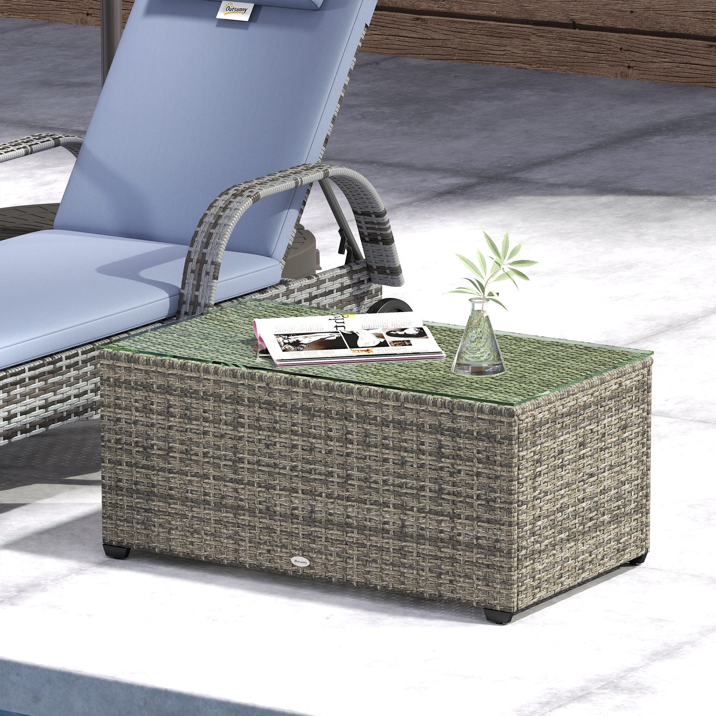 90 x 50cm Glass-Top Rattan Side Table